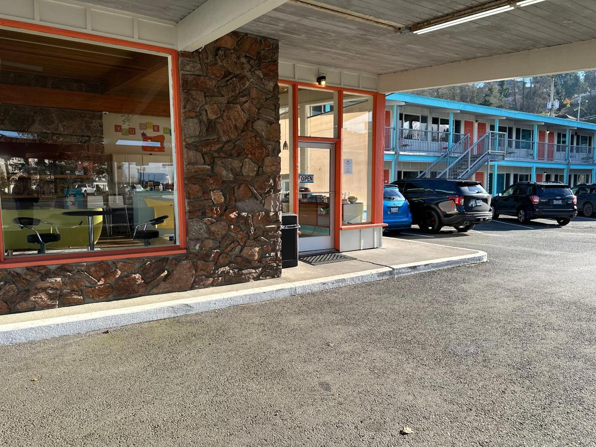 Atomic Motel Astoria Bagian luar foto